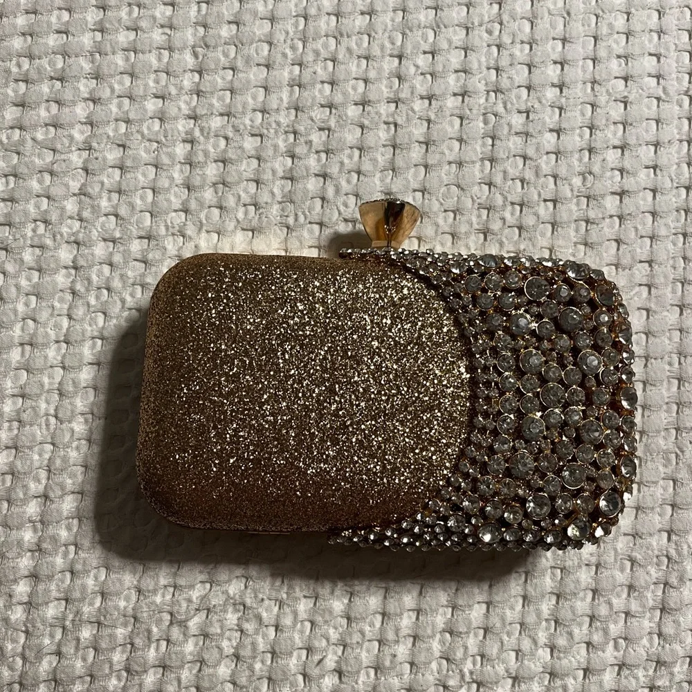 Like NEW Verano Hill Majestic Diamond Clutch ✨👛 - Picture 4 of 11